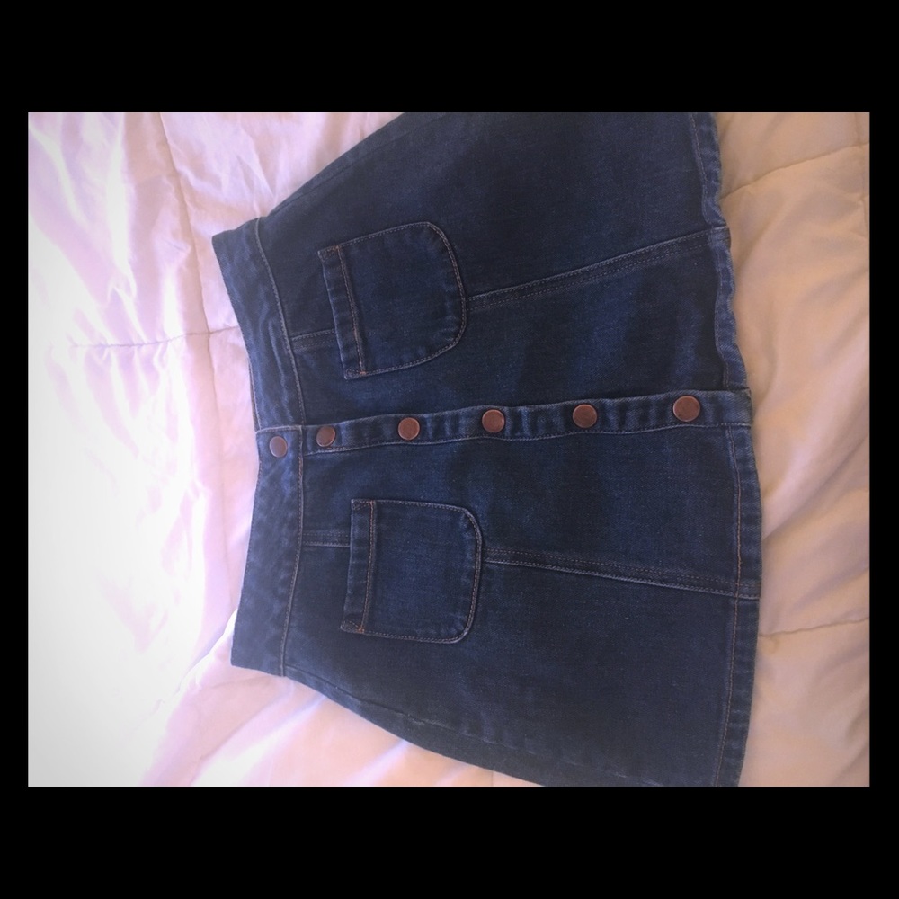 Bullhead Denim Mini Skirt w/ Hold Button Detail