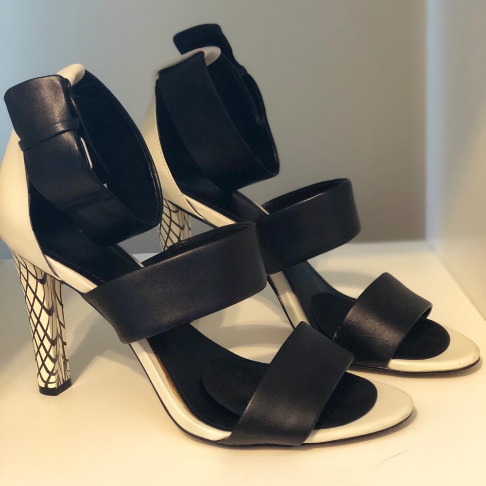 CALVIN KLEIN White & Black Leather Strapped Heels