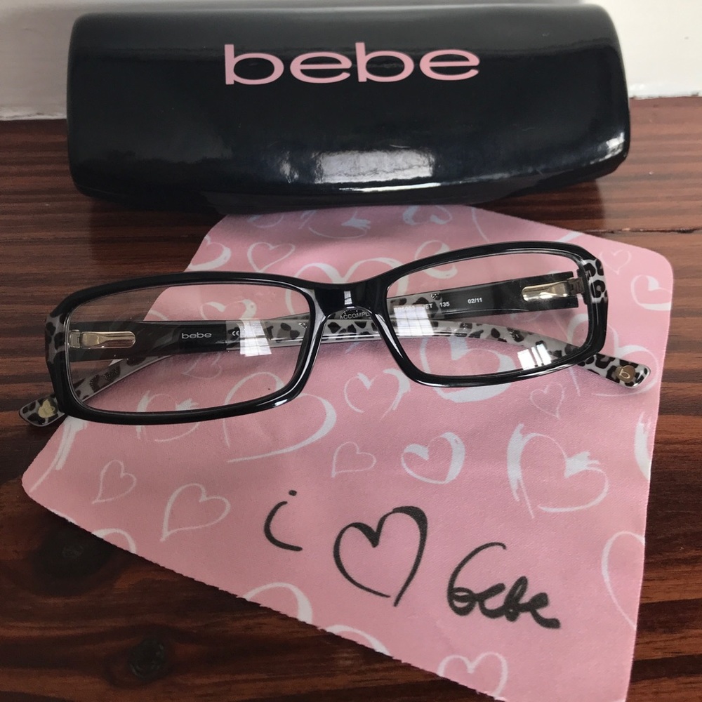 bebe glasses with cheetah print side