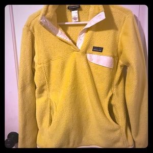 Patagonia women’s re-tool snap-T fleece pullover