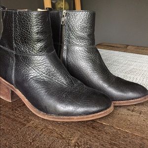 Madwell black leather boots