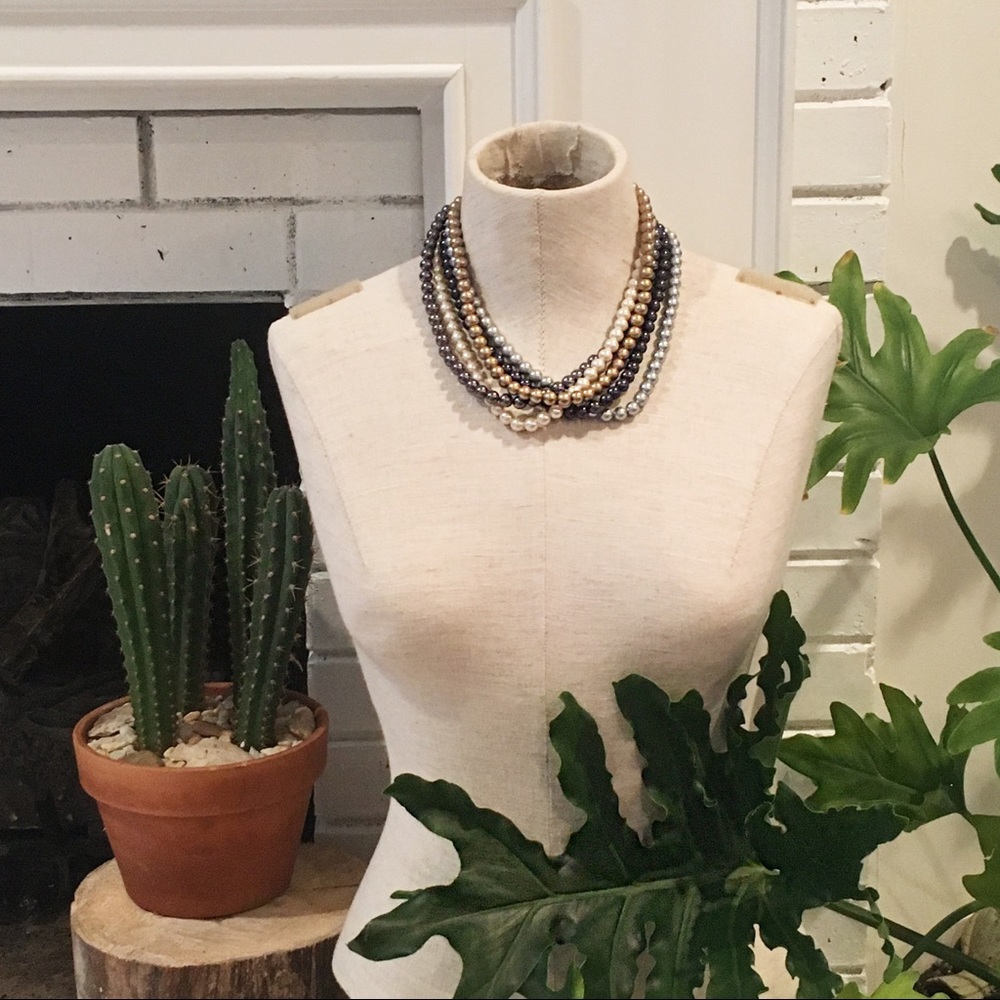 Joan Rivers pearl necklace