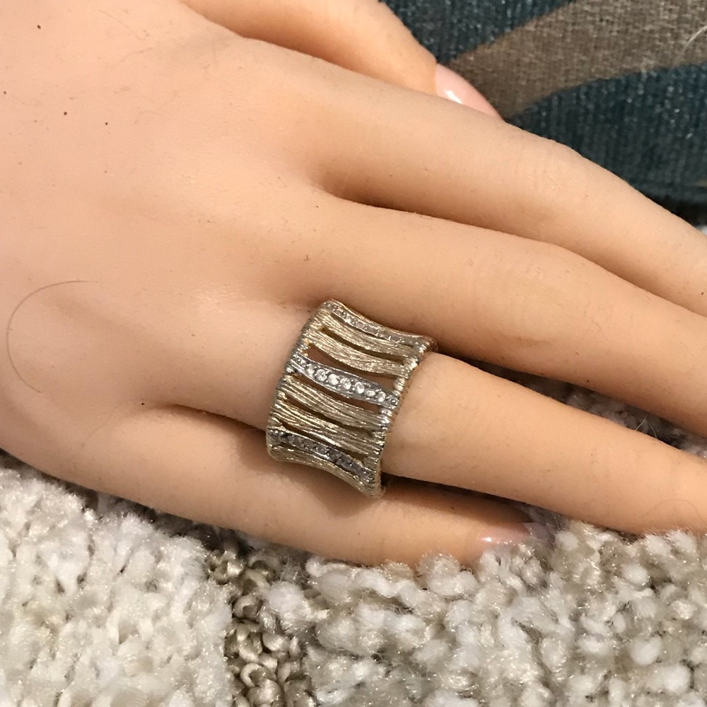 925 yellow gold tone Band w/clear stone ring 8