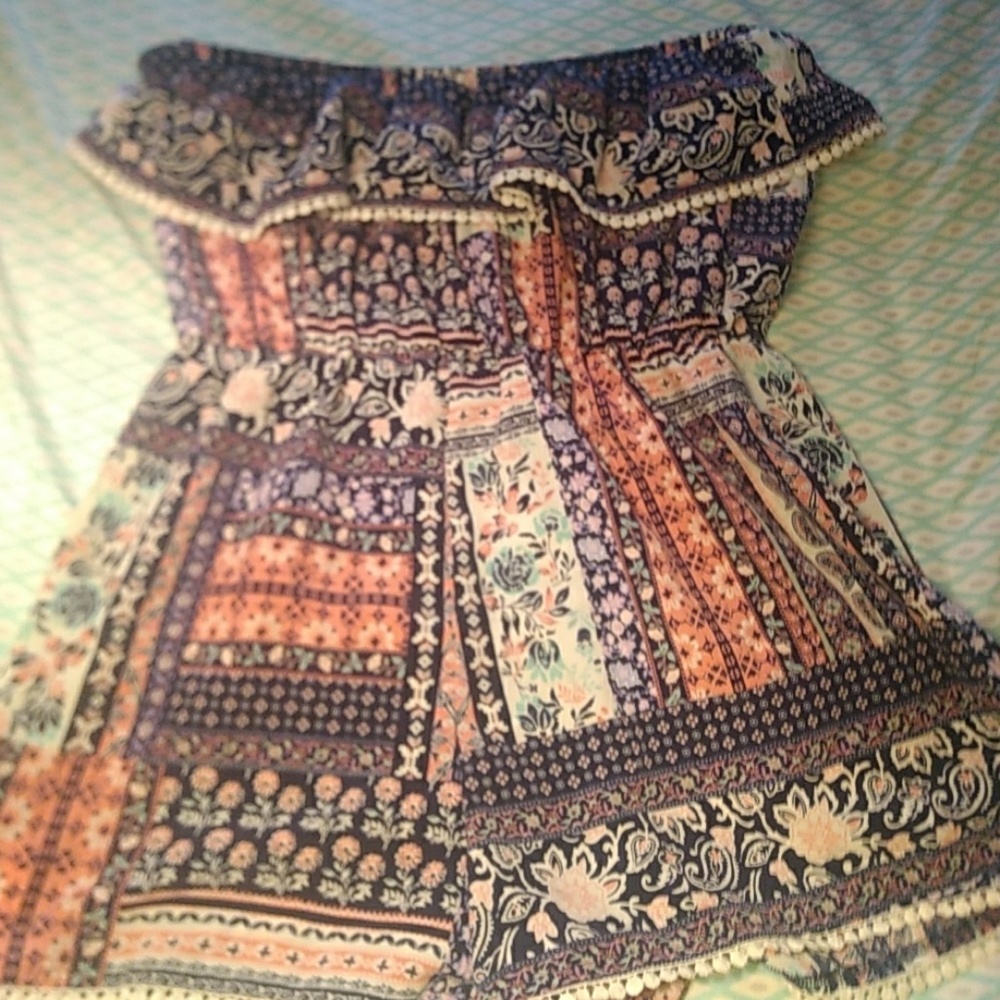 Romper - Picture 2 of 4