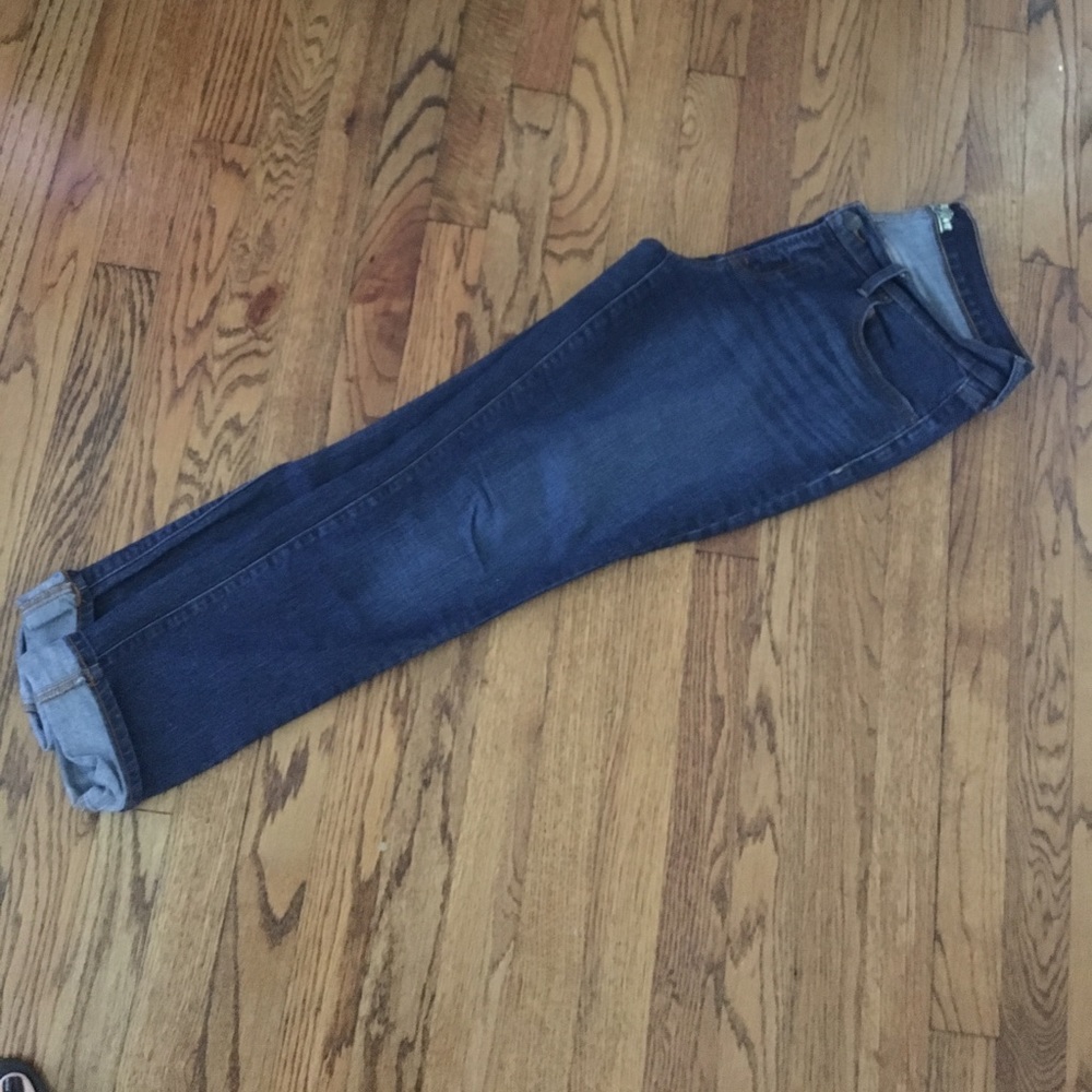 Old Navy DIVA size 8 short jeans