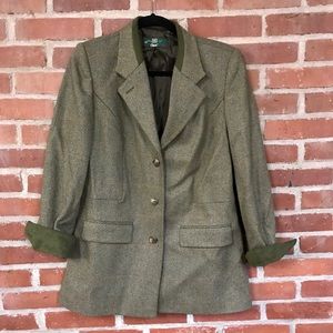 Equestrian chic wool tweed blazer by Orvis green