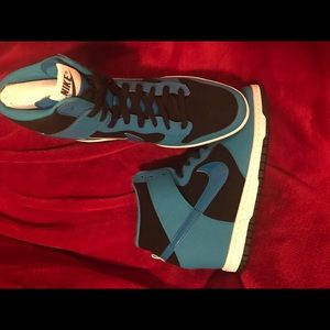 Nike dunk Sky Hi Blue and Blk Shoes Size 11.5