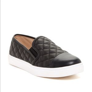 Steve Madden Zaander Slip-on Black