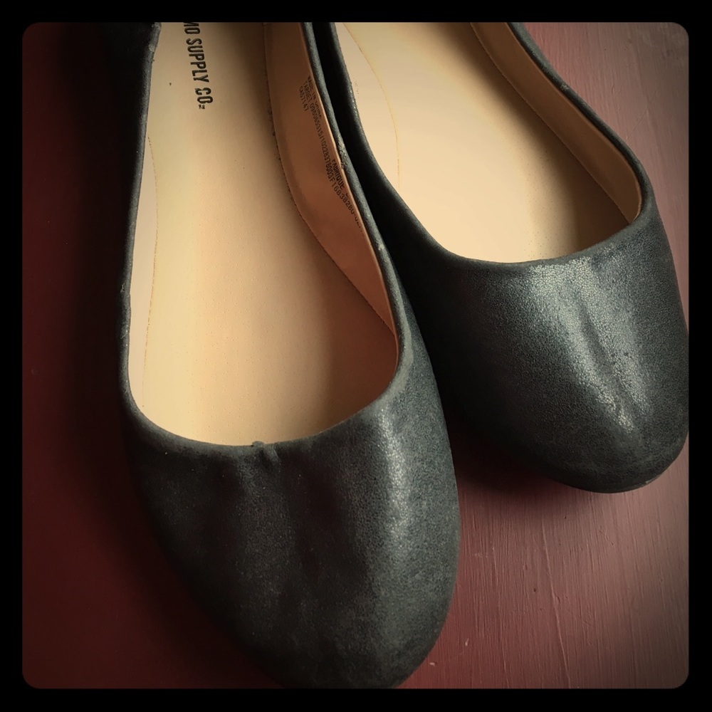Mossimo Supply Co Black Flats size 7.5!