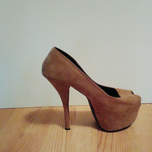 Fahrenheit platform heels - Picture 2 of 2