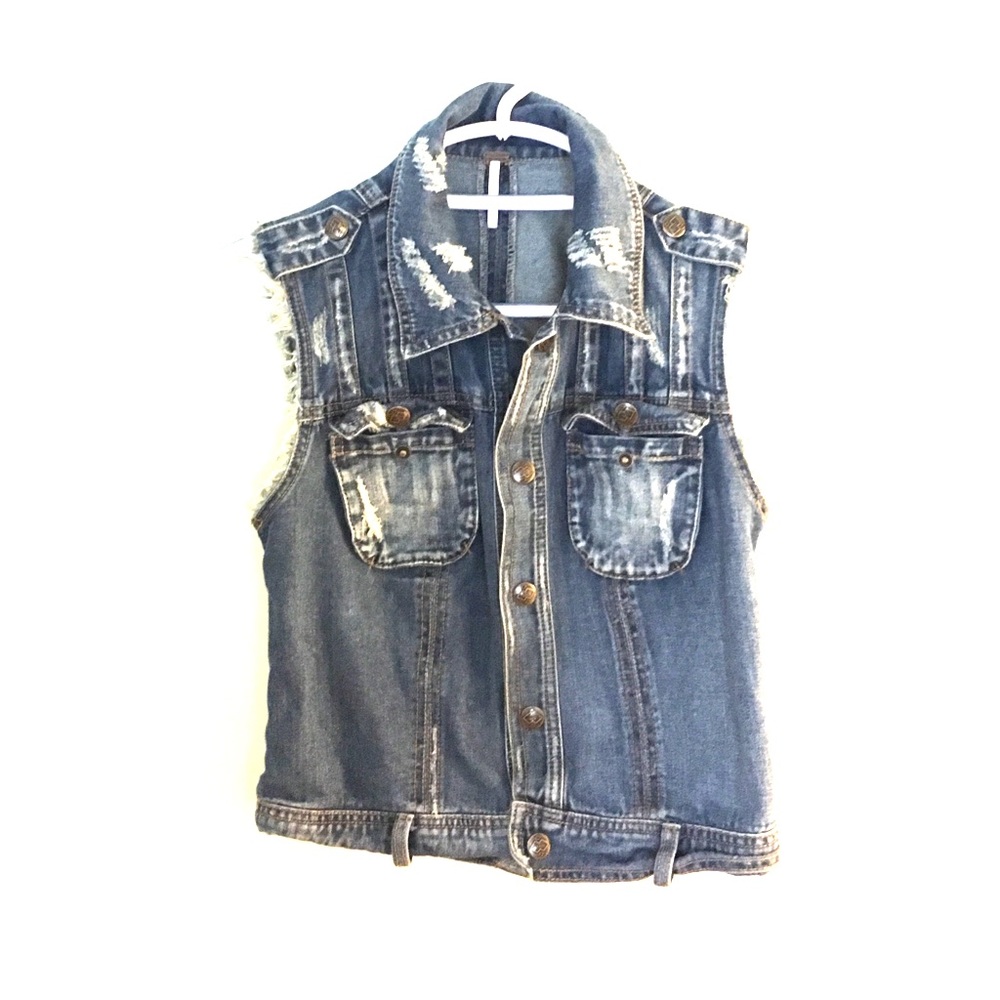 Free people Sleeveless Jean jacket
