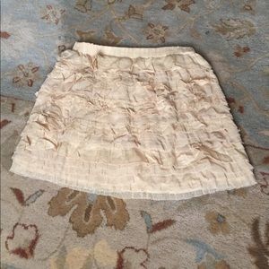 Small natural ruffled J Crew skirt!