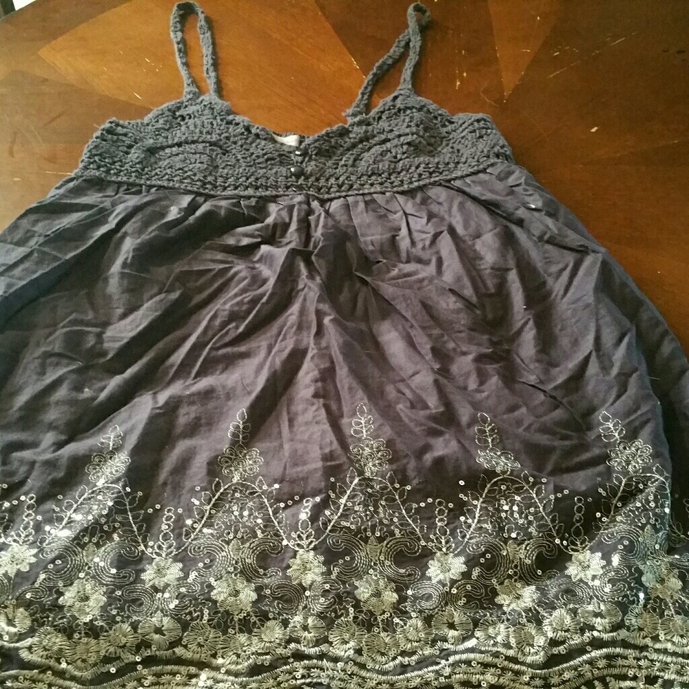 Adorable navy blue dress with crochet and sequins!