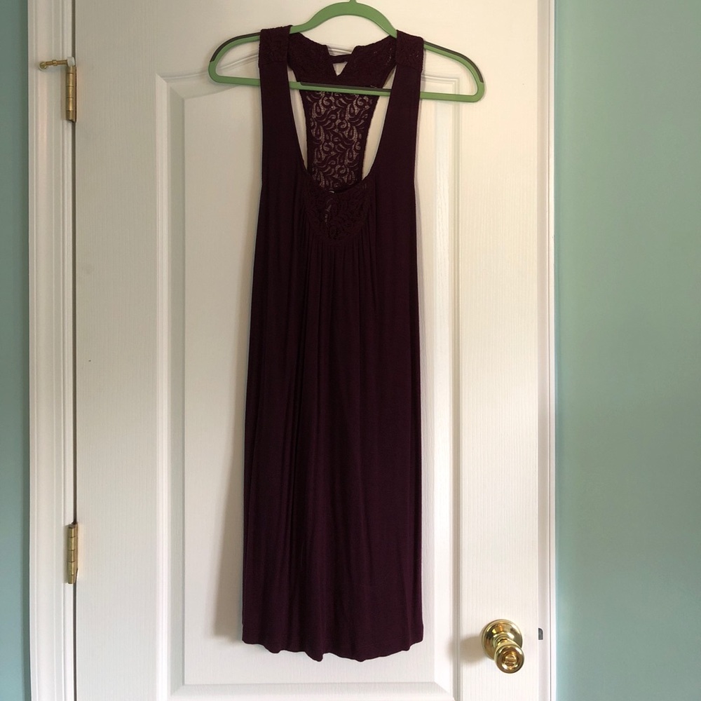 Lacy sleeveless maroon dress