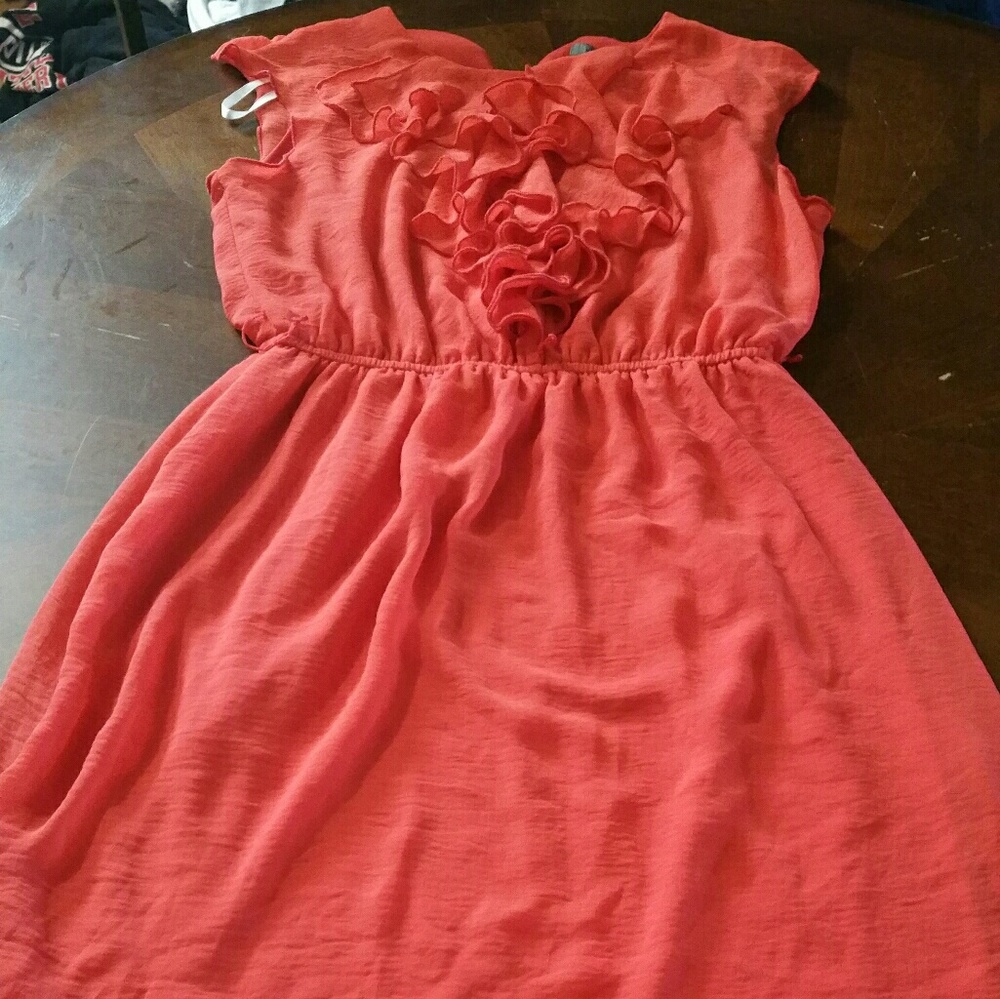 Adorable dress pink/coral shade!