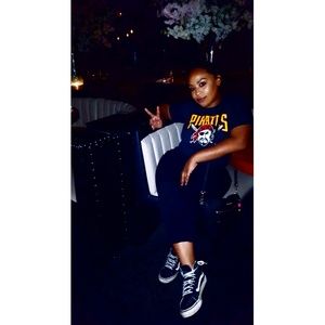 Meet your Posher, Nessa