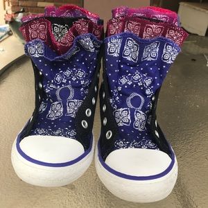 Converse all-star high-tops chuck shoes