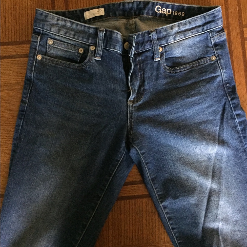Gap real straight size 28