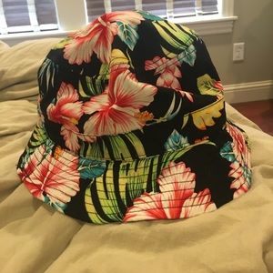 FLOWER BUCKET HAT