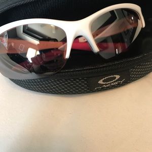 Oakley women’s sunglasses