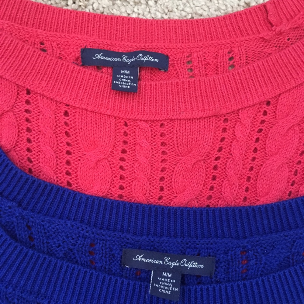 2 American Eagle 3/4 sleeve sweaters