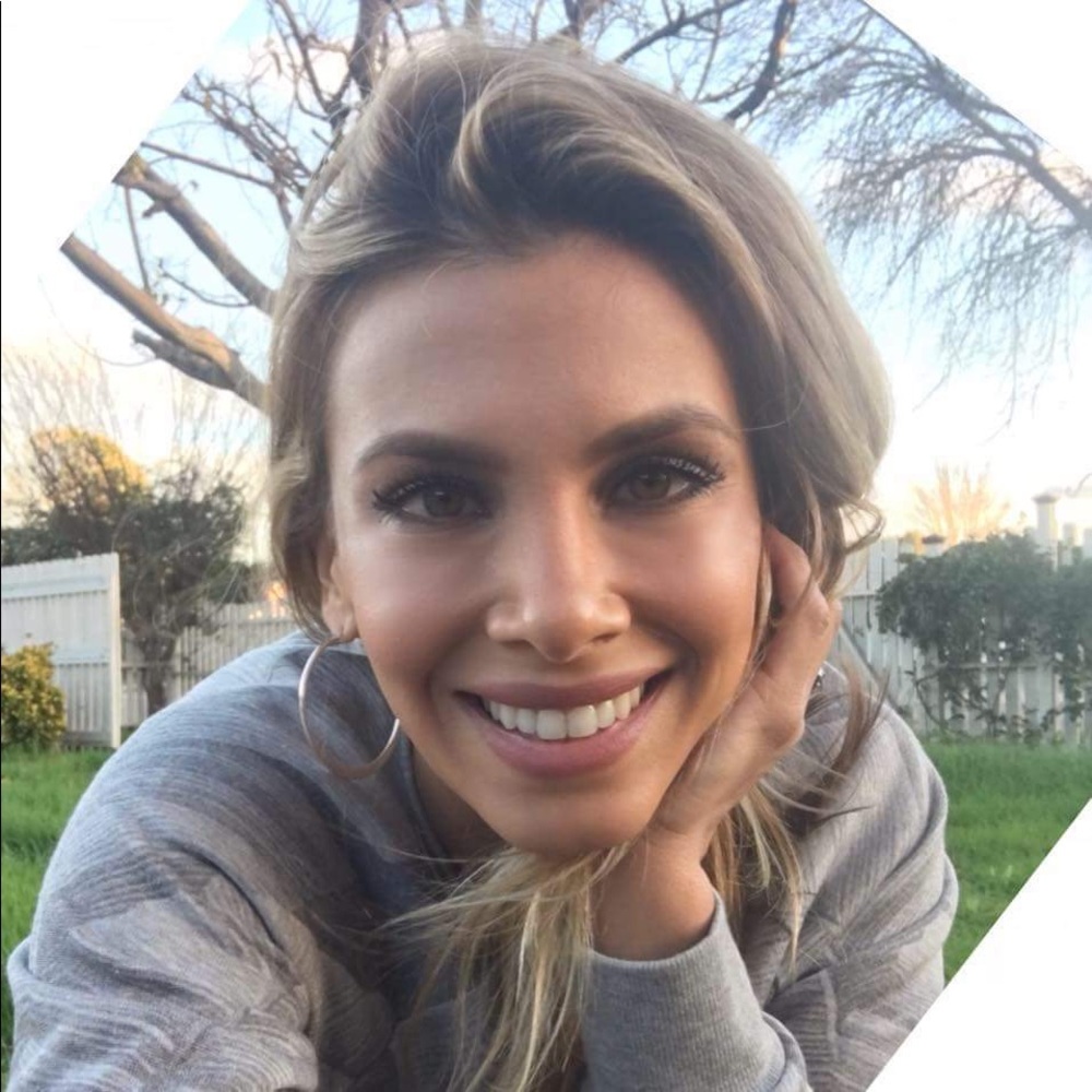 Meet your Posher, Nicole