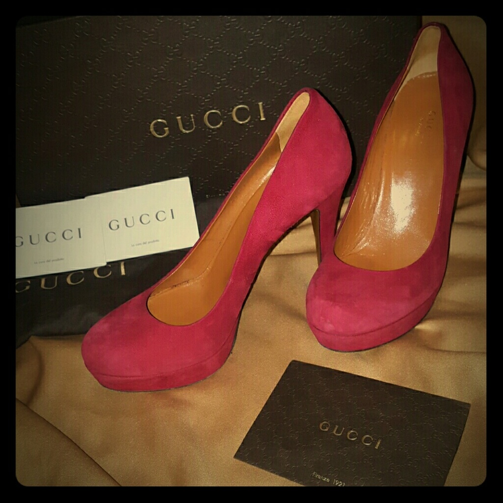 GUCCI Red Leila Platform Suede sz 8