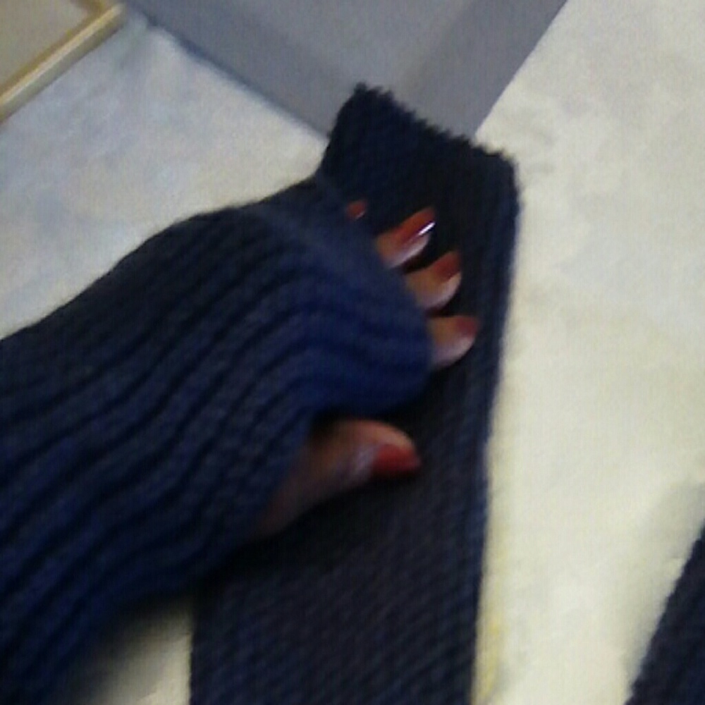 Scarf and fingerless glove set