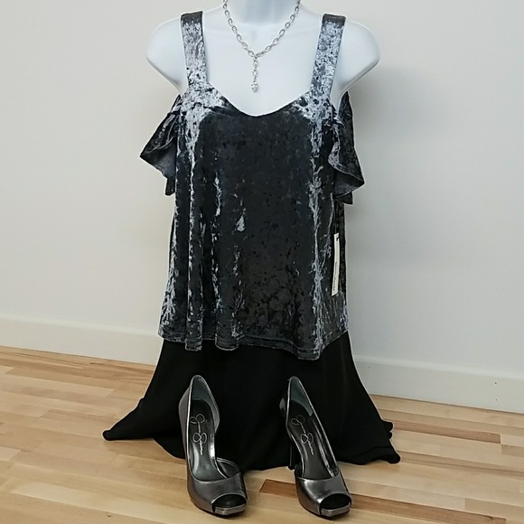 Gray Velvet Off Shoulder Top - Picture 6 of 6