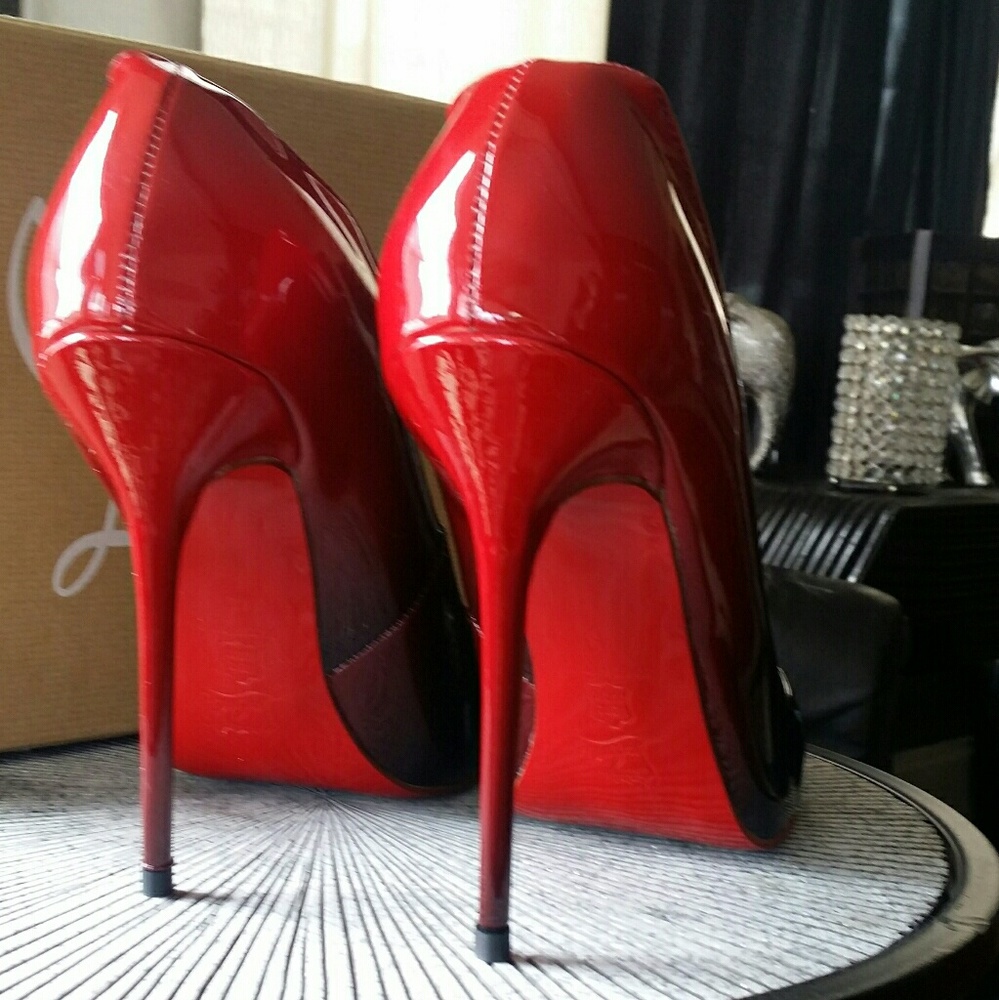 NIB BLACK RED OMBRE HEELS
