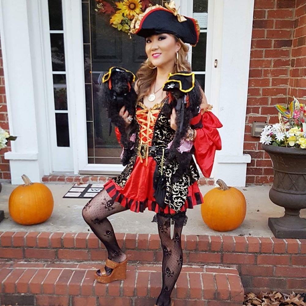 Sexy pirate Halloween costume. Size S