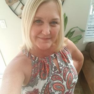 Meet your Posher, Pamela