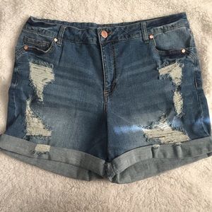 Gibson & Latimer Distressed Cuffed Denim Short