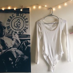 Scoop Neck Long Sleeved Bodysuit