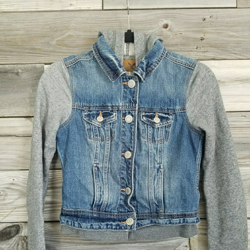 American Eagle Outfitters XS jean jacket