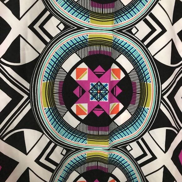 *SOLD* 
Fab’rik Pink Patterned Silky Tank - Picture 3 of 3