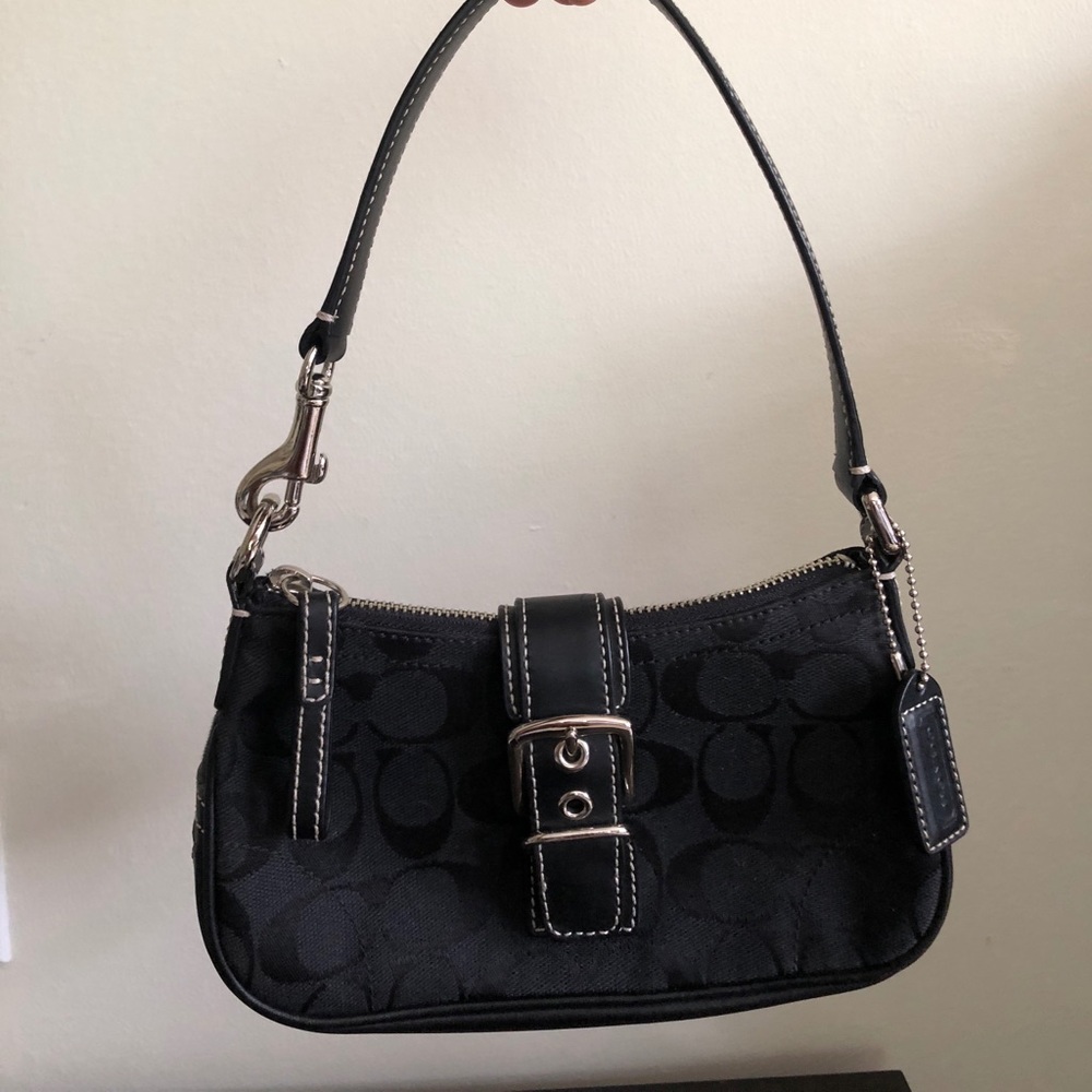 Small Black Coach Purse No. F3U 6362
