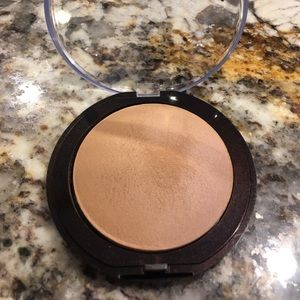 Laura mercier matte radiance bronzer