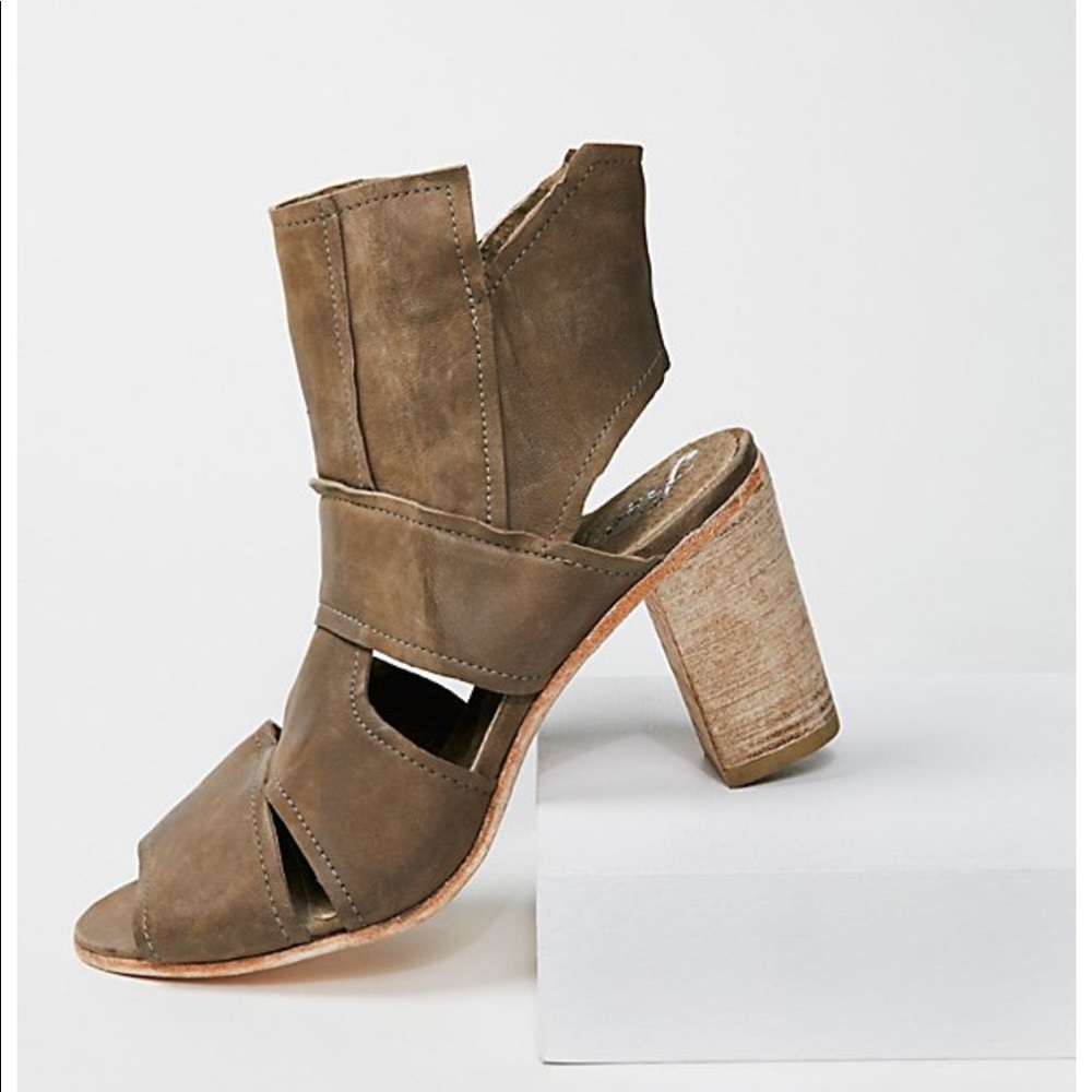 ! Free People Effie Block Heel Gray 39 EUC - Picture 2 of 6