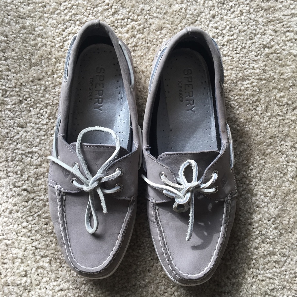 8.5 Grey Leather Sperry's