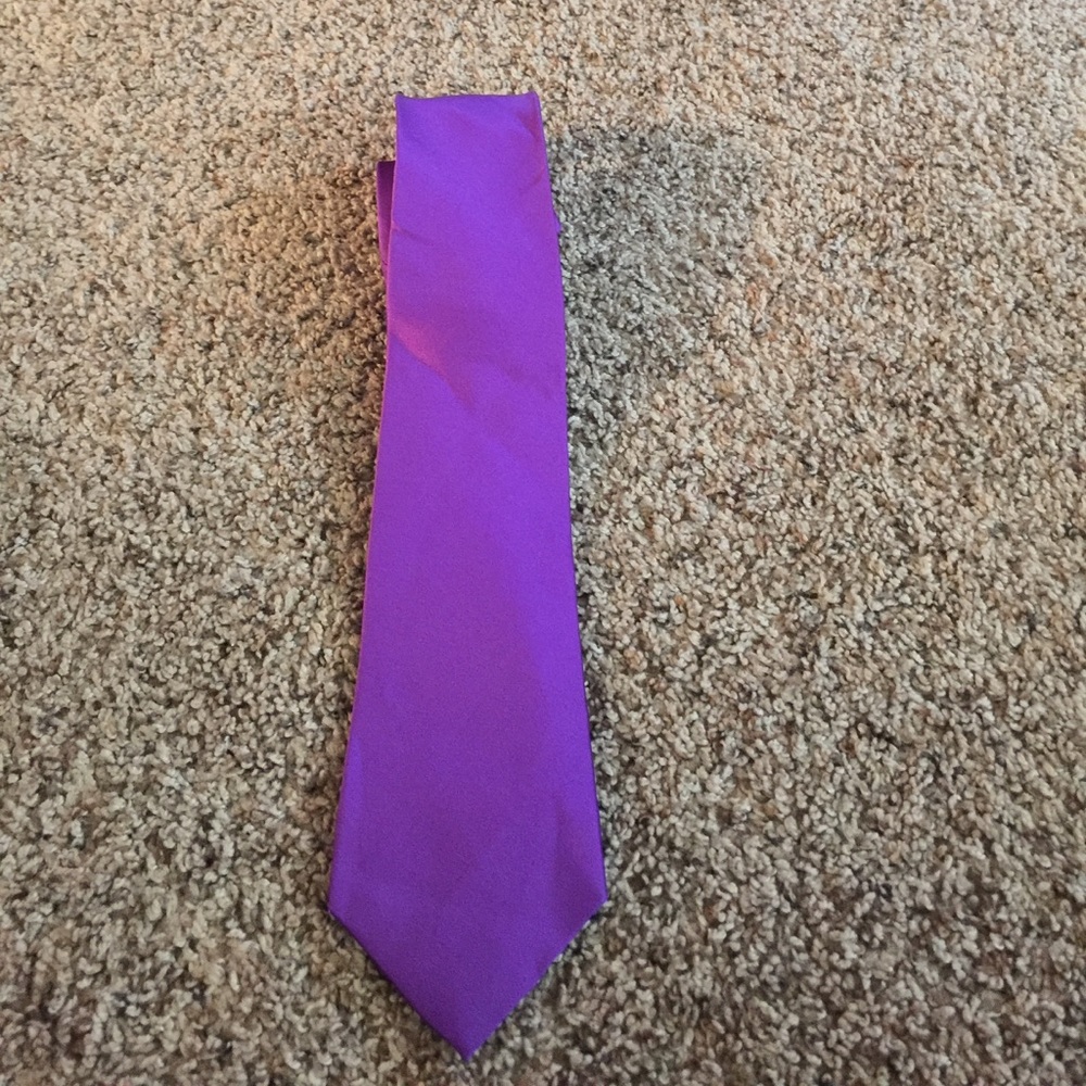 Purple 100% silk tie 58”
