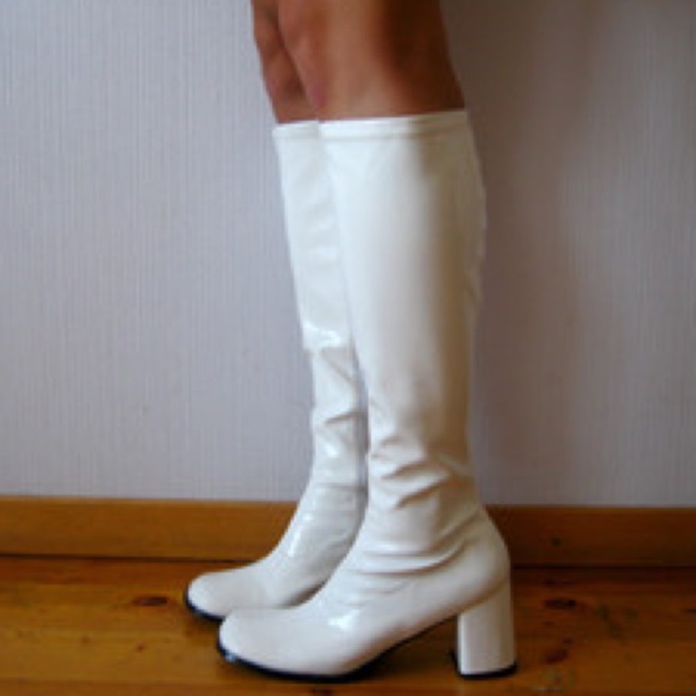 Patent leather white stretch gogo boots!