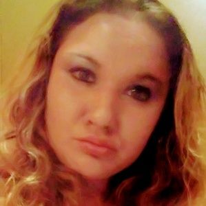 Meet your Posher, Lucy