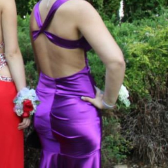 Purple gown - Picture 2 of 2