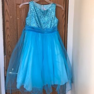 Girls adorable pageant/party dress