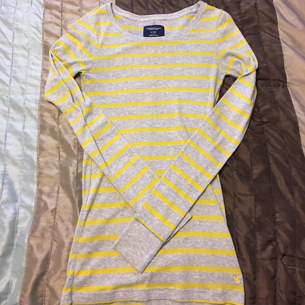 American Eagle outfitters super cute shirt!