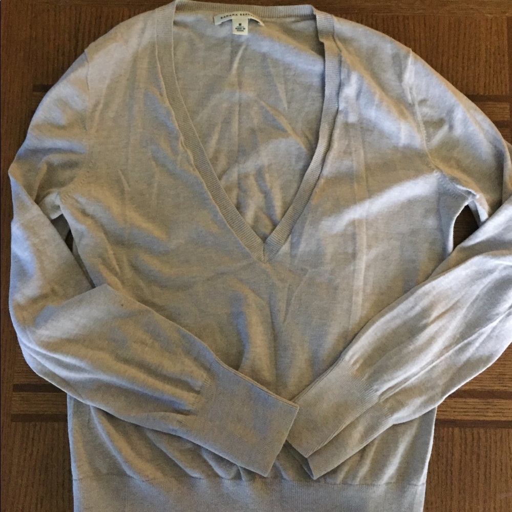 Deep V Banana Republic sweater