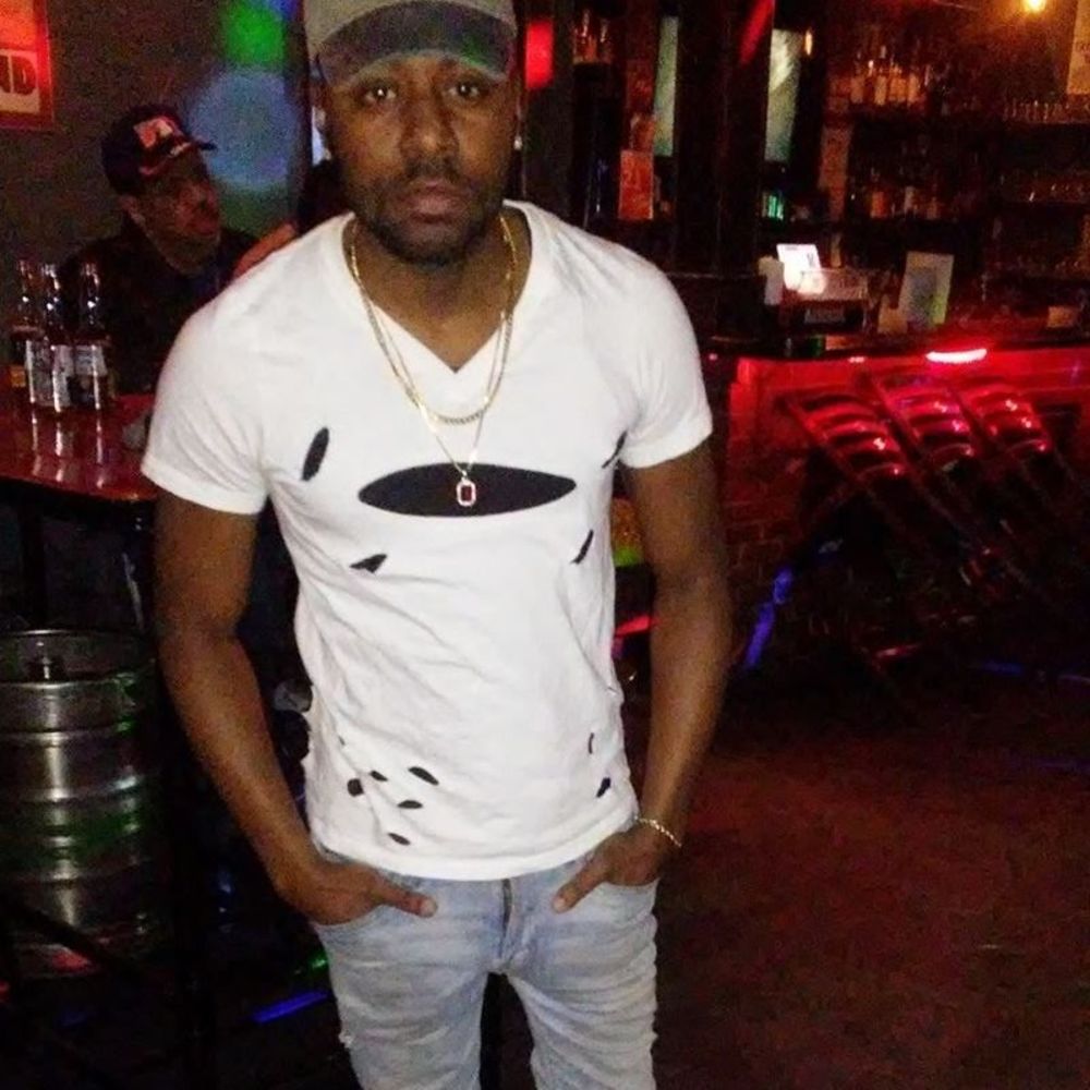 Meet your Posher, Ernestio