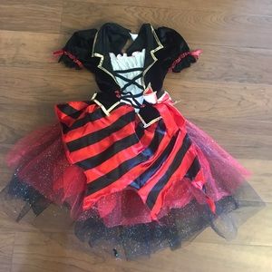 Size 4-6 costume pirate