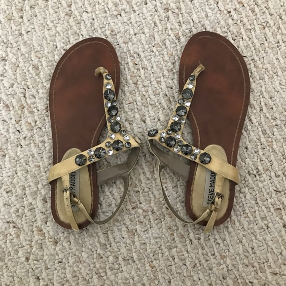 *SOLD* 
Steve Madden Gold Jeweled Sandal - Picture 1 of 4